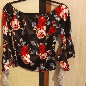 Bell sleeve beautiful perfect condition top.